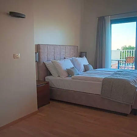 Cliff Belvedere Hotell 4*